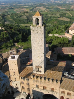 Näkymää San Gimignanon korkeimmasta tornista Torre Grossasta, korkeus 54 m